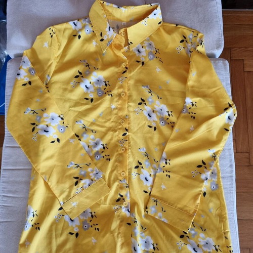 Women's medium shirt new, yellow with floral pattern