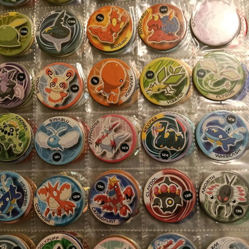 Pokémon pickers collection used with album