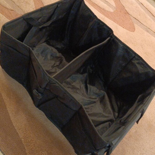 Shell trunk organizer used, foldable with scratch-resistant base