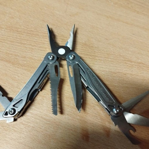 Leatherman Sidekick multitool