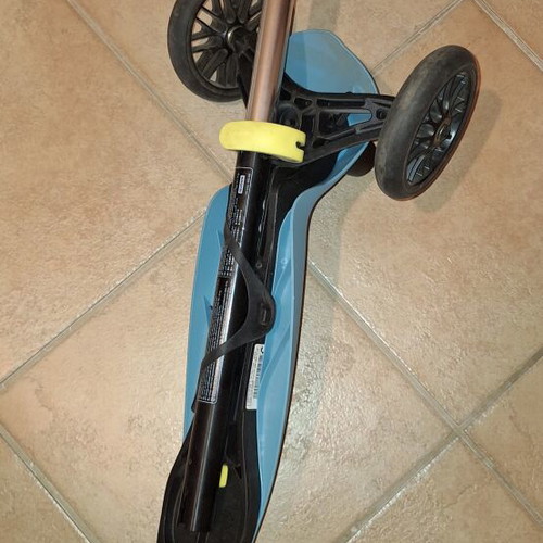 Decathlon Oxelo B1 kids scooter with adjustable handlebar, like new