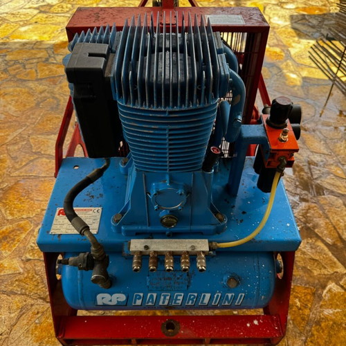 Paterlini hanging pruning air compressor set used with accessories