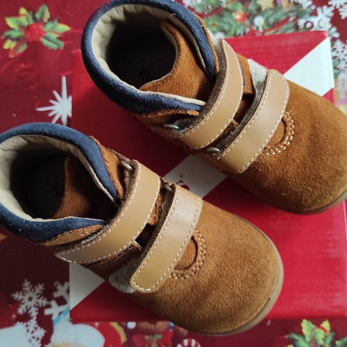 Kickers boots size 24 like new, beige
