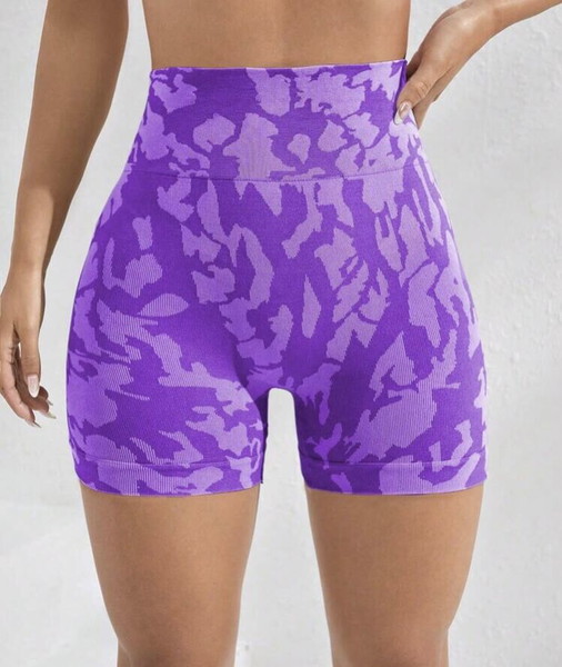 new woman's short sports leggings size small