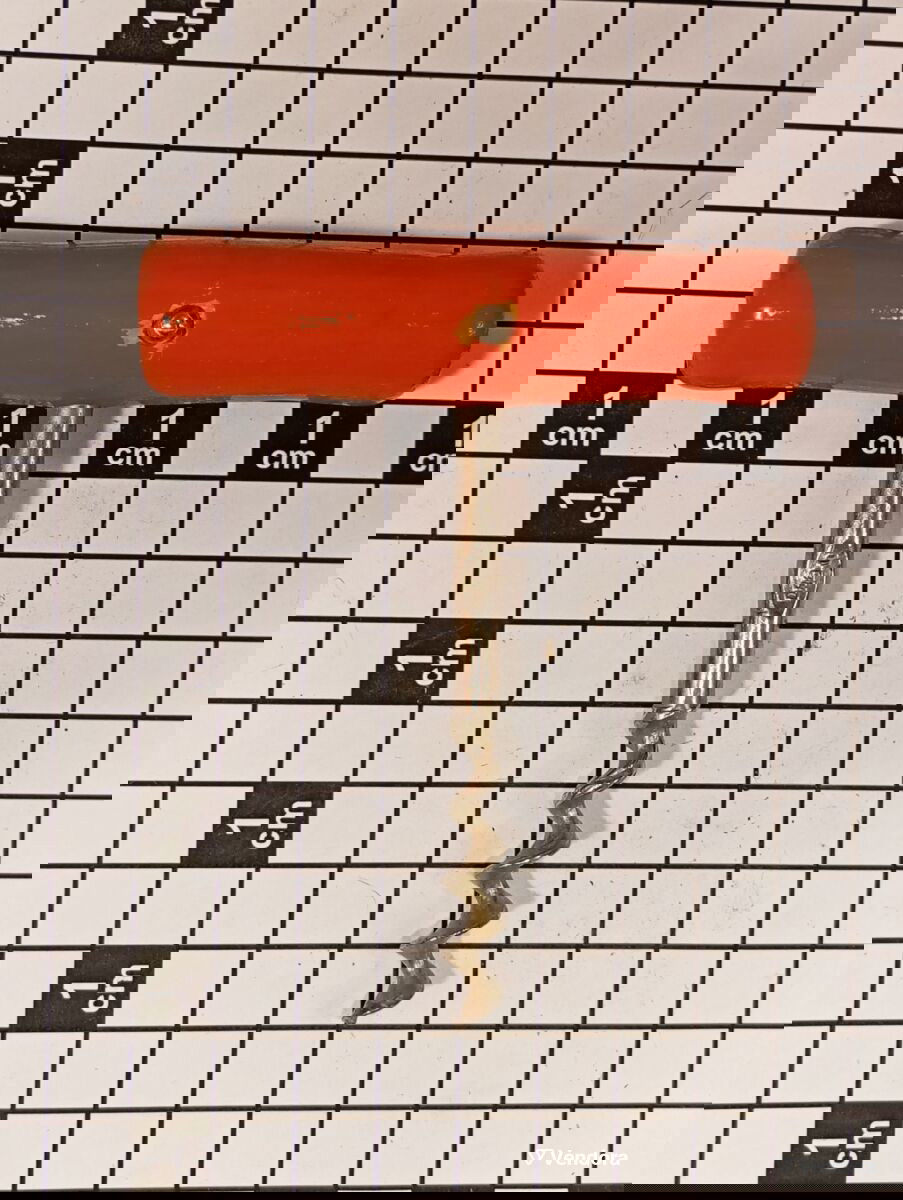 Κλασικό τιρμπουσόν με κόκκινη ξύλινη λαβή μεταχειρισμένο