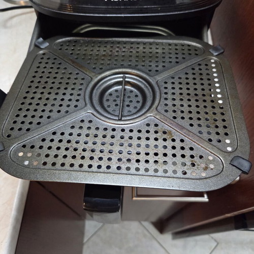 Rohnson Air Fryer with Wi-Fi 5.5lt Black R-2838 like new