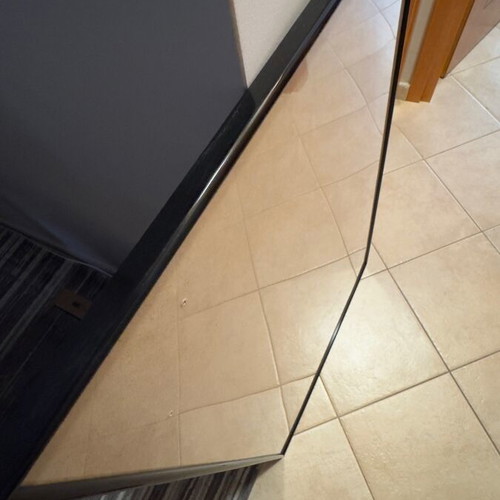 Wall frames like new, size 60x90, set of 2