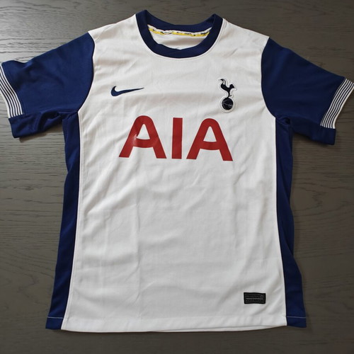 Tottenham jersey size small, like new, official replica