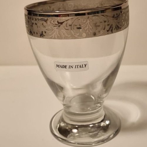 Set of 6 new Italian water glasses with rim design