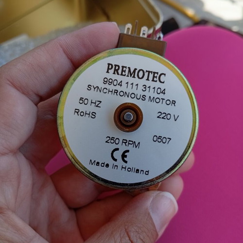 Premotec Synchronous Motor 220V 250RPM New Made in Holland