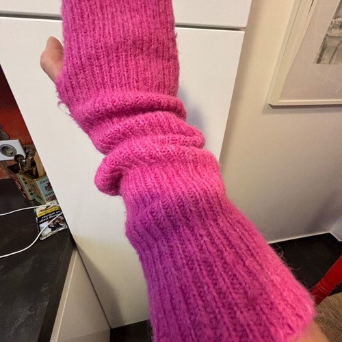 Zara fuchsia gloves like new, long to the elbow