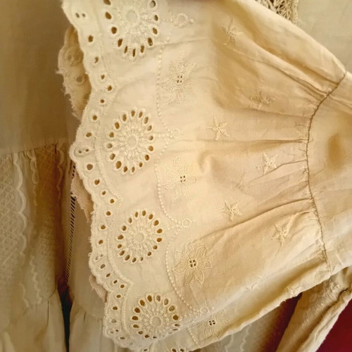 Attrattivo cotton blouse like new, yellow, long sleeve with ruffles