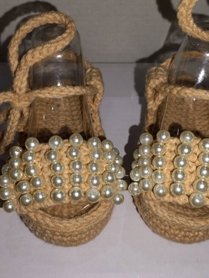 Crochet babyshoes with pearls new