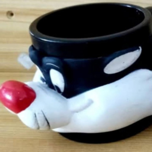 Looney Tunes Sylvester collectible plastic mug used