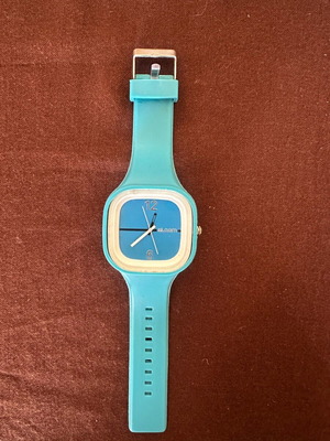 Wristwatch women's turquoise with square dial like new