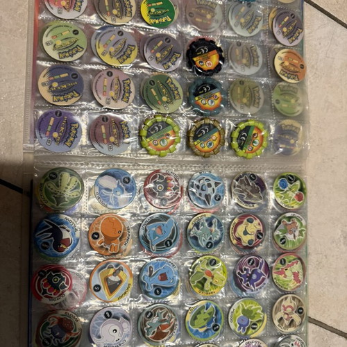 Pokémon Pickers collection like new with many pieces