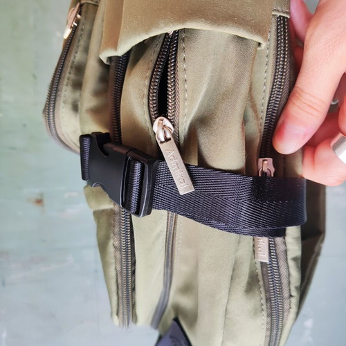 Admiral 27lt Hiking Backpack like new with laptop compartment