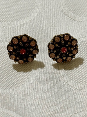 Vintage earrings like new with colorful rhinestones