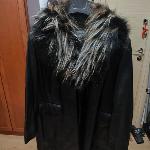 Elements by Moda di Pelle Leather Coat Large like new, black with faux fur collar