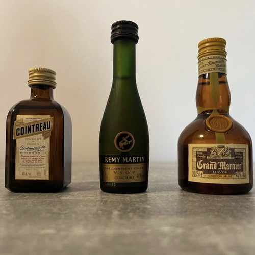 Vintage liqueur set Rynbende, Coutsicos and 3 miniature bottles