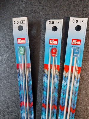 Prym knitting needles set no 2, 2.5 and 4 new