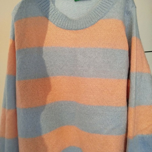 Benetton turquoise pullover size Small like new