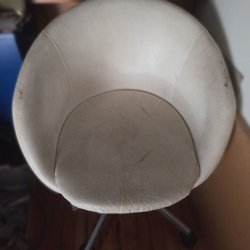 White office chair with adjustable height and swivel base