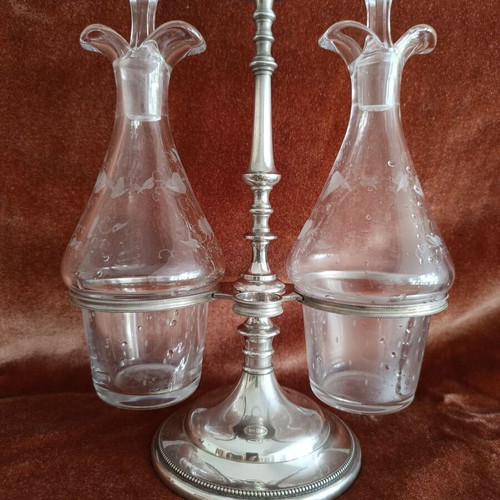 Vintage silver-plated oil and vinegar cruet set with crystal, like new
