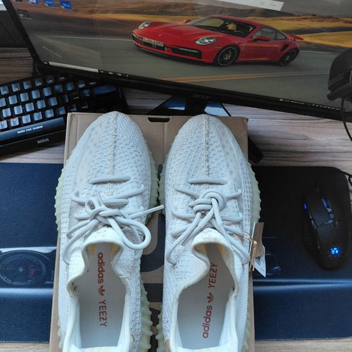 Adidas Yeezy Boost 350 V2 shoes new, size 44, white casual