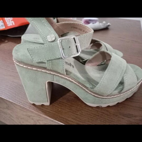 Refresh khaki suede sandals new, platform heel 10 cm