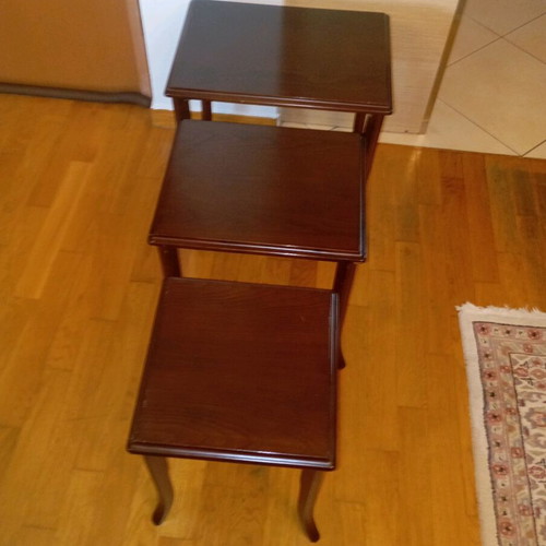 Ziggon living room tables set of 3 like new