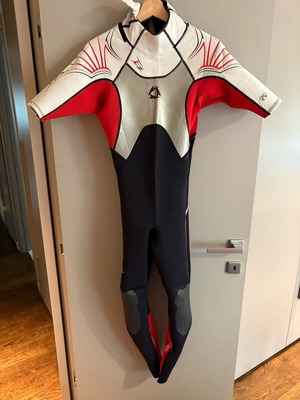 Windsurf Mystic Medium suit used, spring neoprene with short sleeves