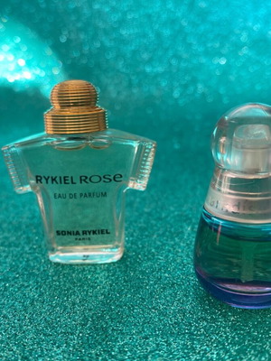 Miniature like new, pack of 2 pieces
