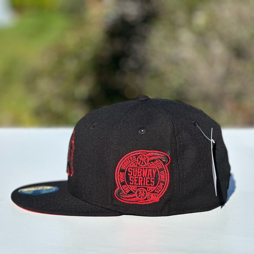 New Era hat new, size 57.7, black and red