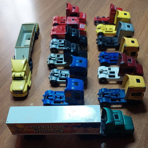 Collection of used metal models 11 tractors and 2 Guisval trucks