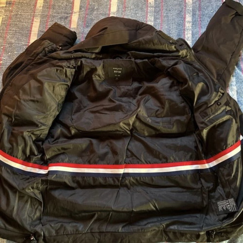 Biston puffer jacket size L like new, black