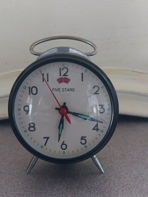Five Rams wind-up table clock used