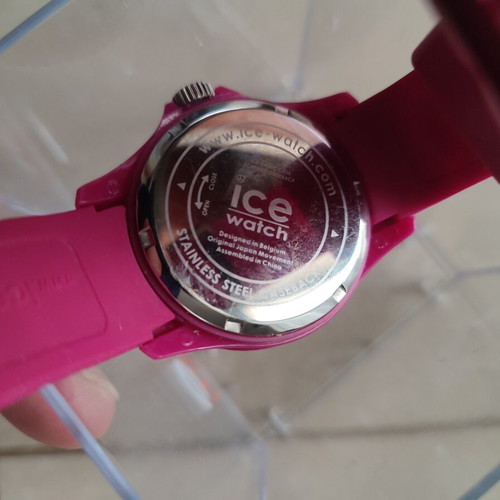 Ice-Watch wristwatch women's like new, pink raspberry