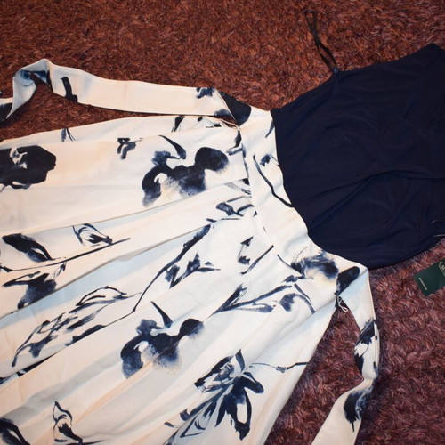 Ralph Lauren Jairo dress new, size 8, white and blue