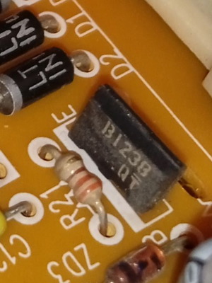 2SB1238 Used Medium Power Transistor 80V 0.7A PNP BJT