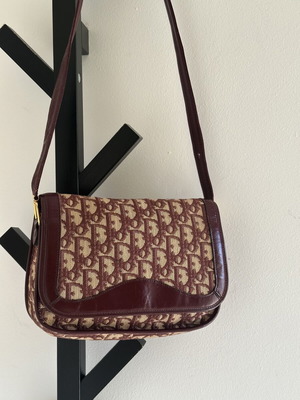 Dior τσάντα ώμου μεταχειρισμένη, vintage μπορντώ και μπεζ