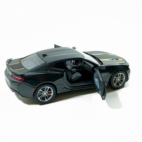Chevrolet Camaro SS 50th Anniversary Edition 1:24 diecast car new