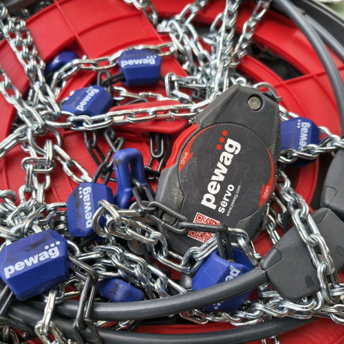 Pewag Servo Sport Car Chains like new
