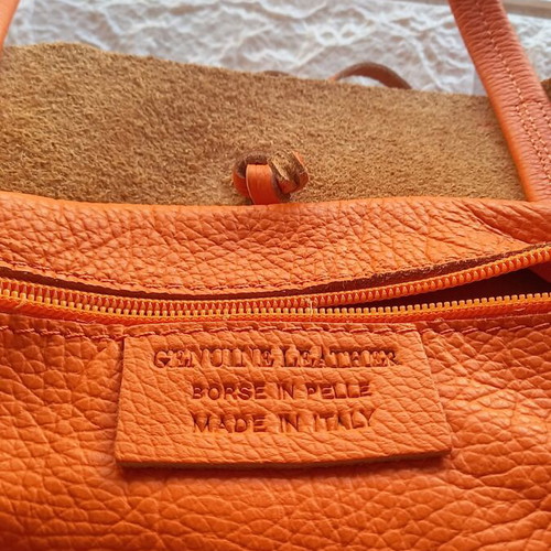 Tote bag new, genuine Italian leather, orange shoulder style