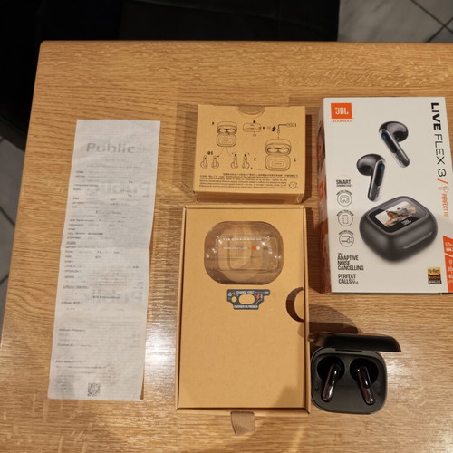 JBL Live Flex 3 earbuds like new with smart charging case