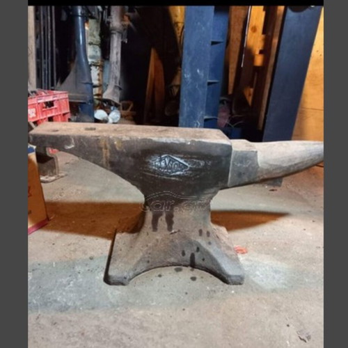 Swedish heavy-duty anvil 88kg in very good condition, collectible