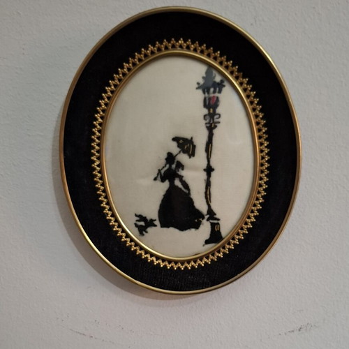 Oval embroidered wall frame Rococo silhouette, used
