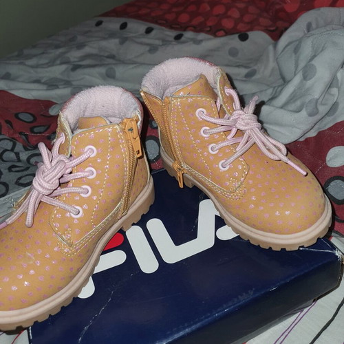 Fila kids boots size 24 like new, brown and pink