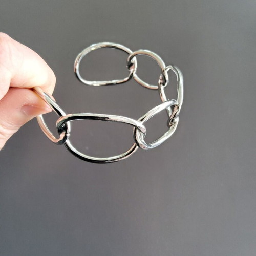 Bracelet type handcuff new, silver color
