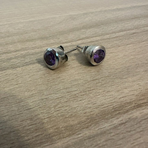 Silver earrings with purple amethyst stone like new 925